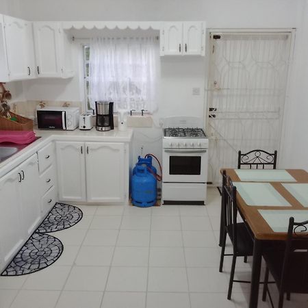 Appartement Chez Emmanuel à Gros Islet Extérieur photo